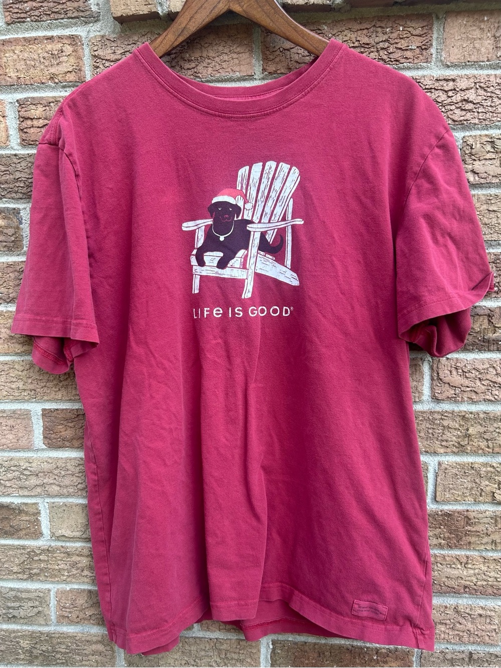 Life Is Good Maroon Graphic Tee with Dog in Chair size XL